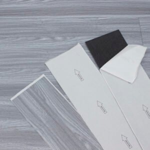 Duela Vinílica Autoadherible Yun 2081 1.2 mm Caja 4.18 m²