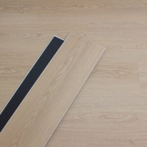 Piso SPC Modelo Shi 73 Maple – Caja 2.1 m²